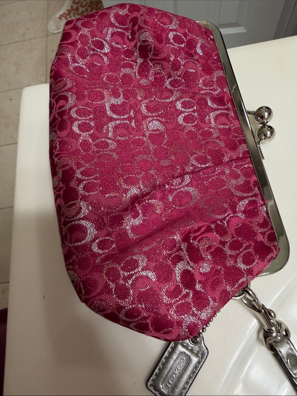 Vintage Coach Fuchsia Signature Kiss-Lock Wristlet Clutch - Picture 2 of 4